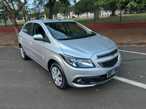 CHEVROLET ONIX 1.4 MPFI LTZ 8V FLEX 4P AUTOMÁTICO
